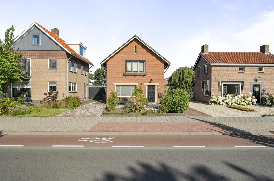 Burg. Lovinkstraat 75