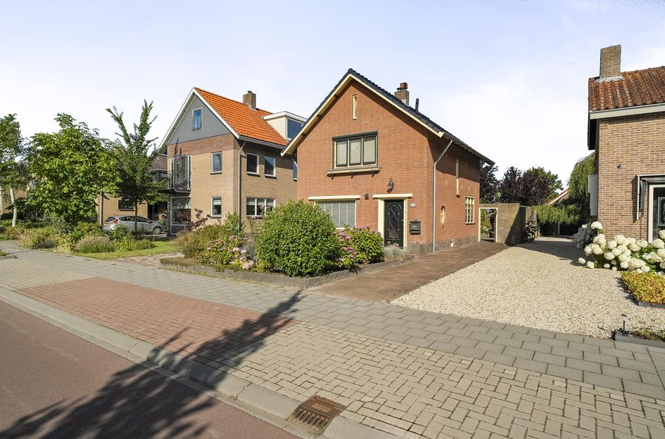 Burg. Lovinkstraat 75