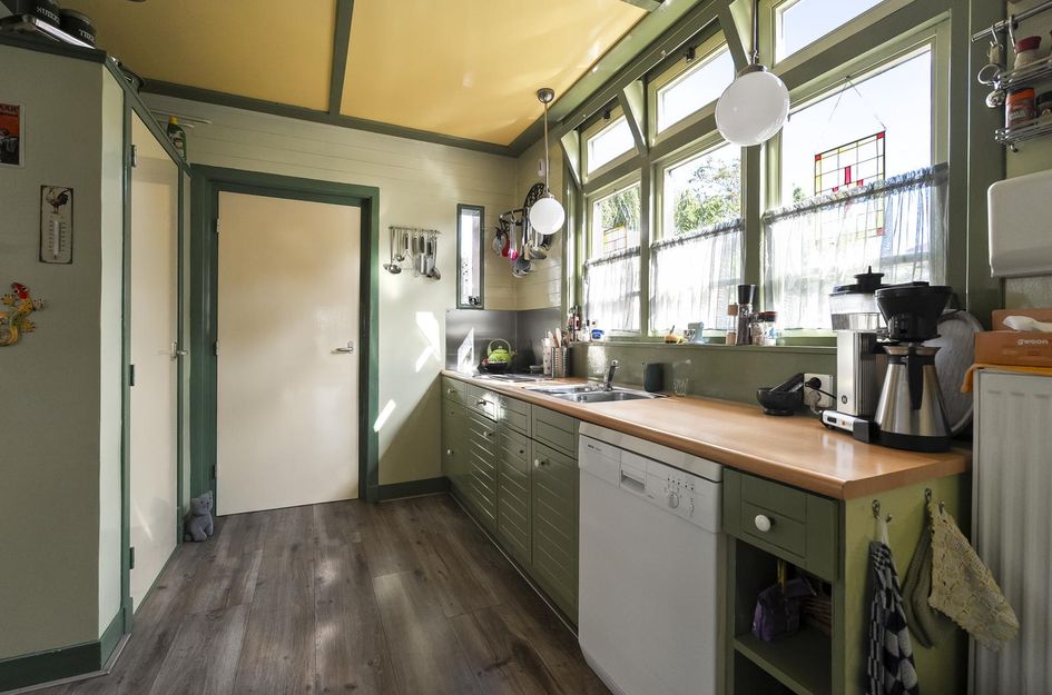 Burg. Lovinkstraat 75