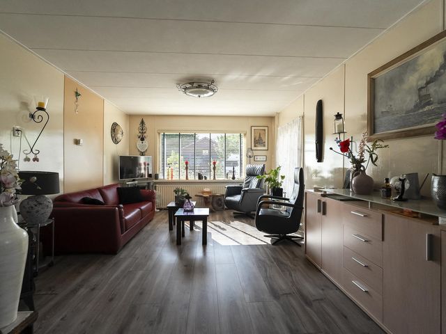 Burg. Lovinkstraat 75, Breezand