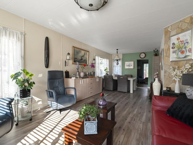 Burg. Lovinkstraat 75, Breezand