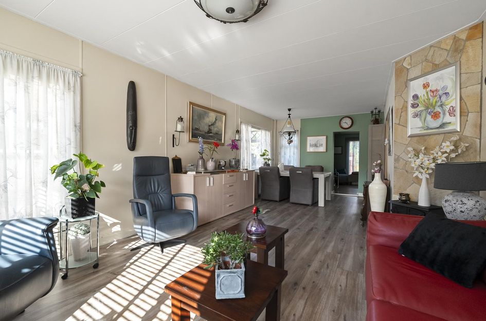 Burg. Lovinkstraat 75
