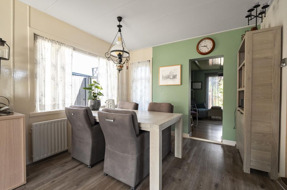 Burg. Lovinkstraat 75