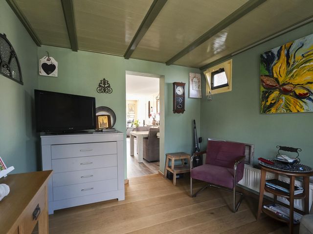 Burg. Lovinkstraat 75, Breezand