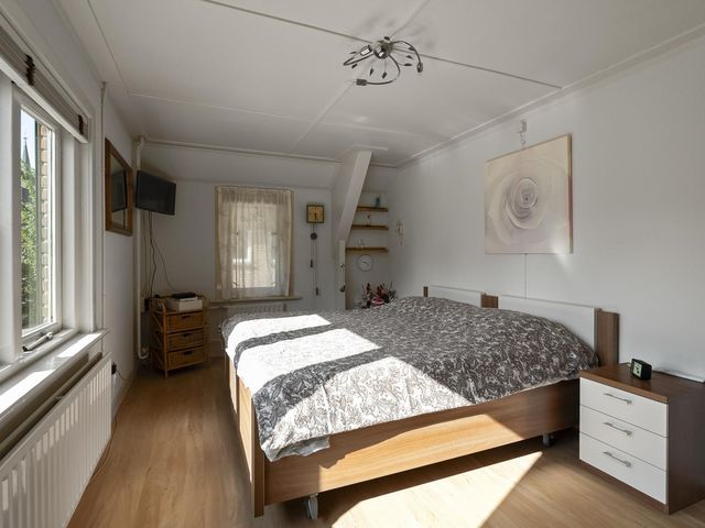 Burg. Lovinkstraat 75, Breezand