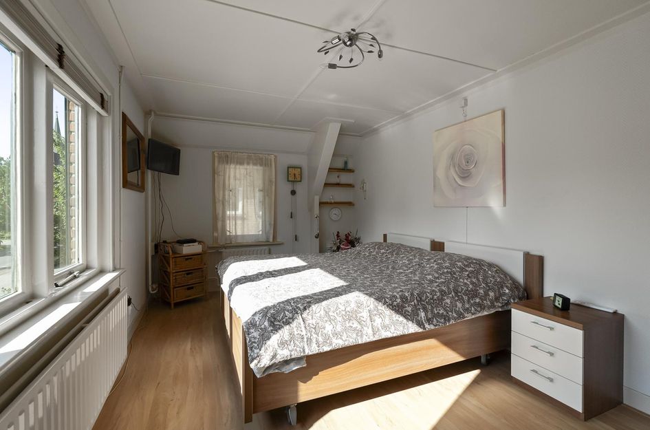 Burg. Lovinkstraat 75