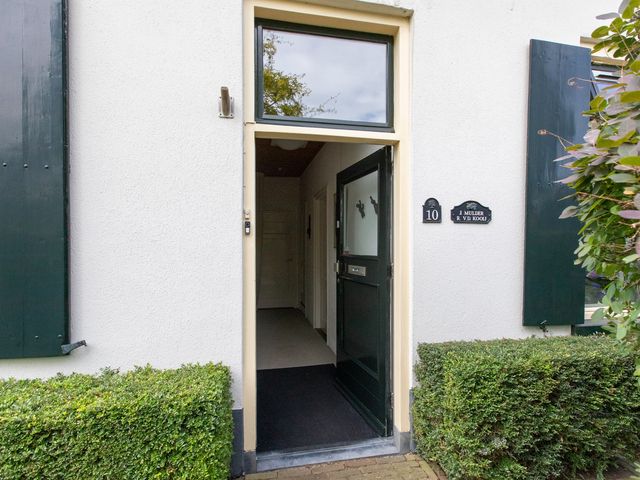 Valkstraat 10, Overasselt