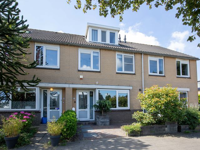 Westduinen 51, Amstelveen