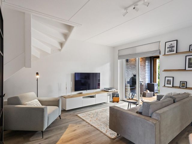 Notenhout 25B, Julianadorp