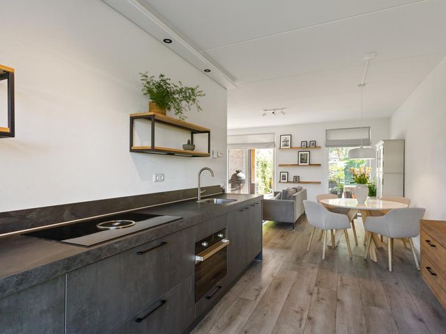 Notenhout 25B, Julianadorp