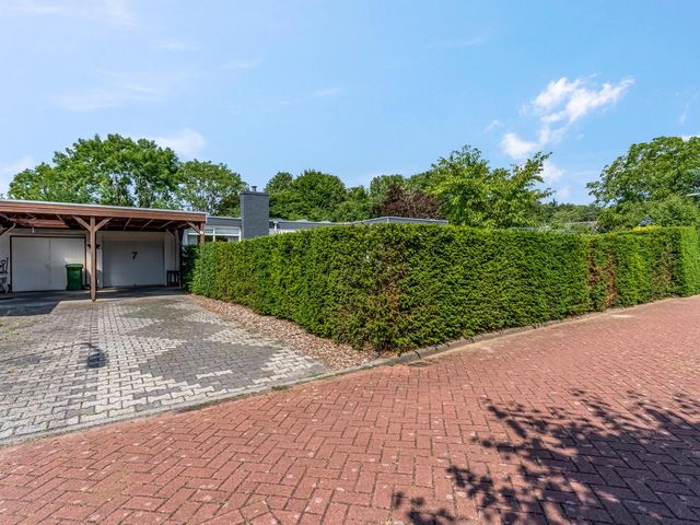A. Nieboerplein 7, Zetten