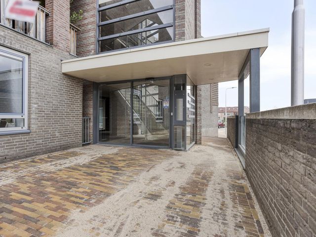 Tielsestraat 63b, Valburg