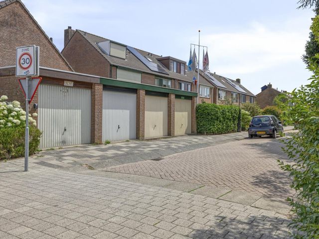 Burgemeester Neetstraat 3, Ouderkerk Aan Den IJssel