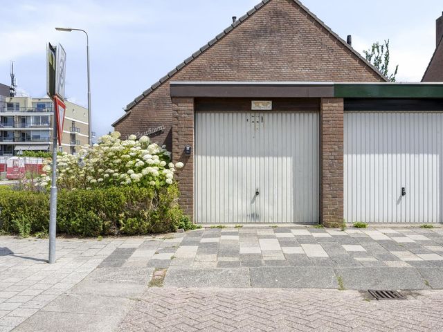 Burgemeester Neetstraat 3, Ouderkerk Aan Den IJssel