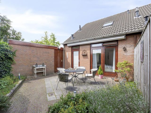 Burgemeester Neetstraat 3, Ouderkerk Aan Den IJssel