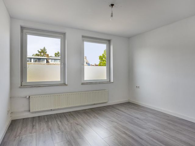 Elzenlaan 73, Heerhugowaard