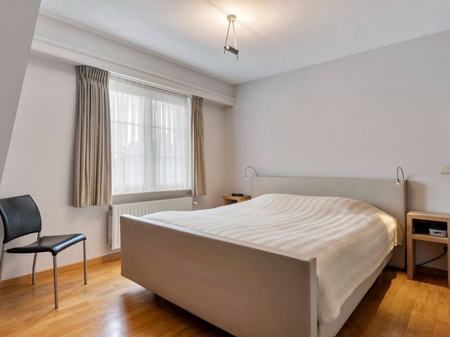 Koning Albertstraat 181  , Ravels