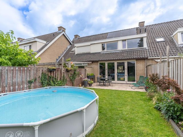Mambostraat 80, Venray