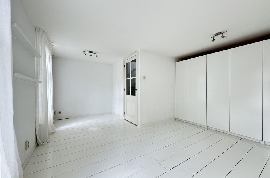 Adriaanstraat 22