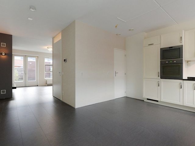 Hoofpolderstraat 14, Den Haag