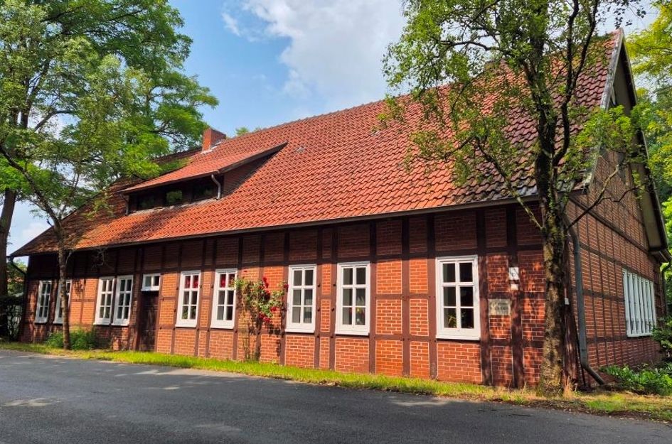 Poolweg 10  