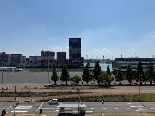 Westzeedijk 587, Rotterdam