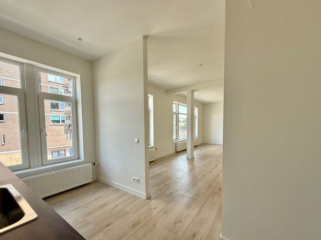 Strevelsweg 228B, Rotterdam