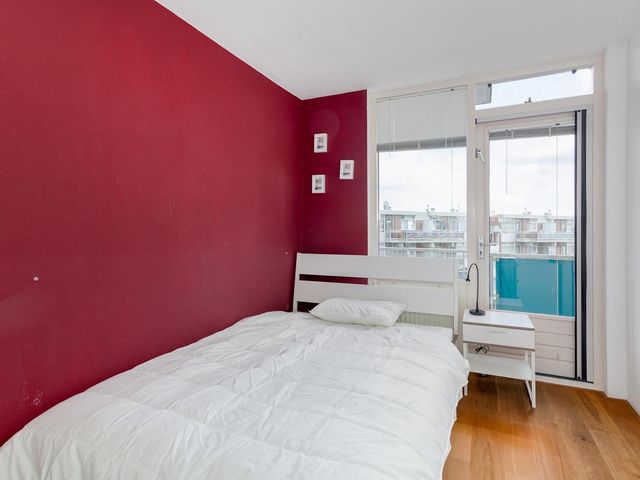 Rose-Spoorstraat 12, Rotterdam
