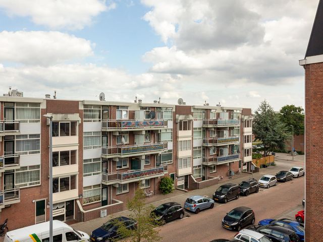 Rose-Spoorstraat 12, Rotterdam