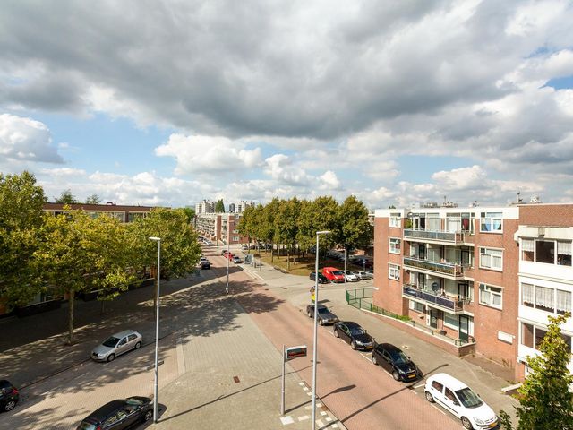 Rose-Spoorstraat 12, Rotterdam