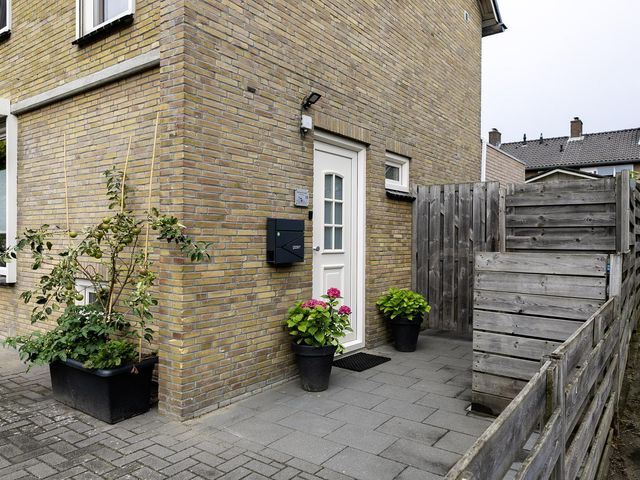 Vorsterstraat 28, Rheden