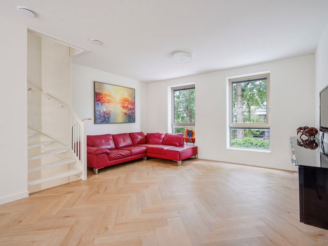Onafhankelijkheidstraat 11, Den Haag