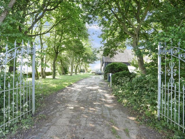 Zuiddijkweg 4, Dreischor