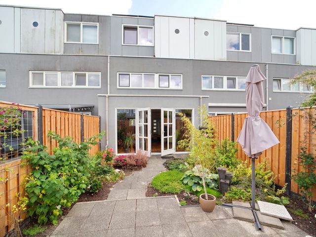 Aziëlaan 245, Delft