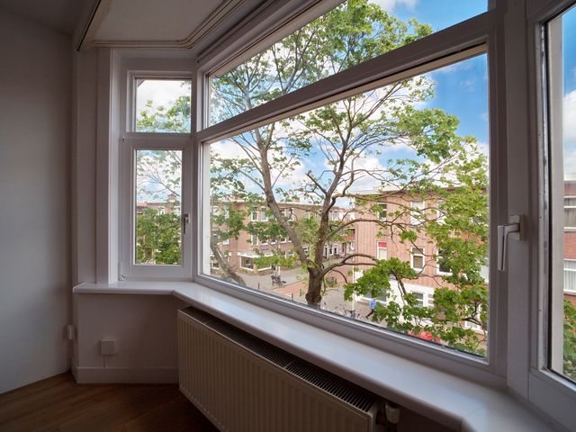 Rosseelsstraat 84, Den Haag