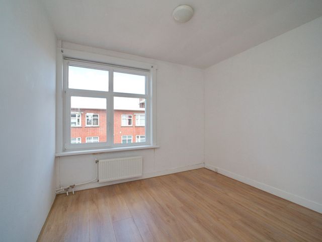 Rosseelsstraat 84, Den Haag