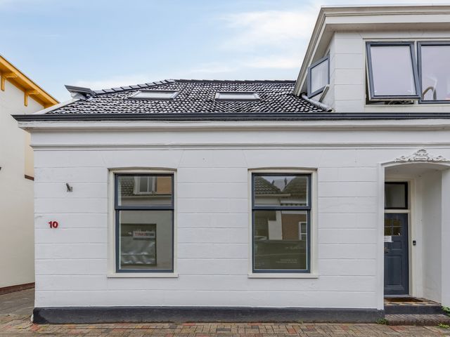 Torenstraat 10, Scheemda