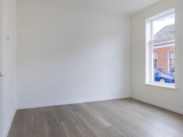 Torenstraat 10, Scheemda