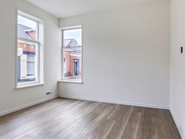 Torenstraat 10, Scheemda