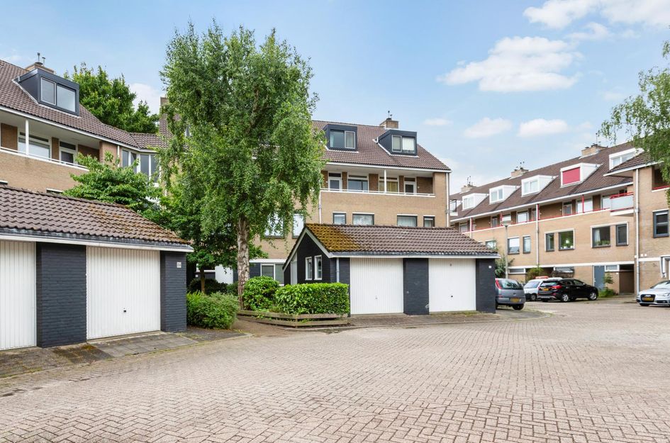 Anna van Hensbeeksingel 202