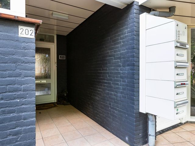 Anna van Hensbeeksingel 202, Gouda