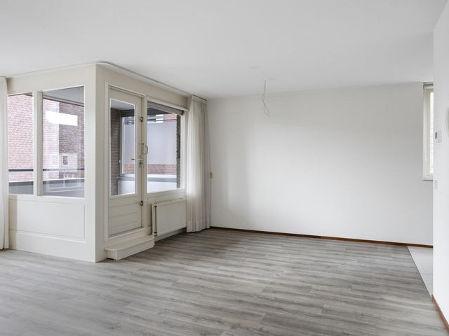 Schoolstraat 7, Made