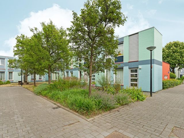Hennahof 55, Almere