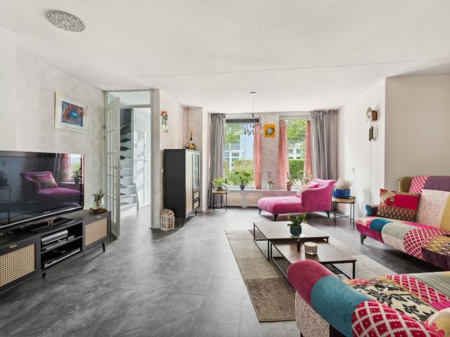 Hennahof 55, Almere