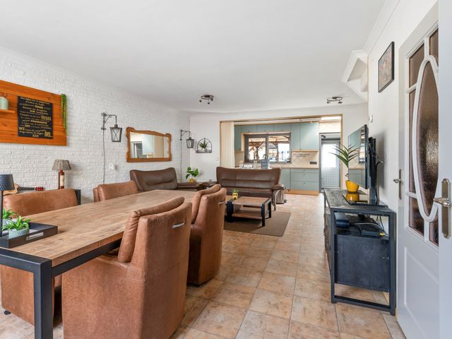Kruiszwin 2330, Julianadorp