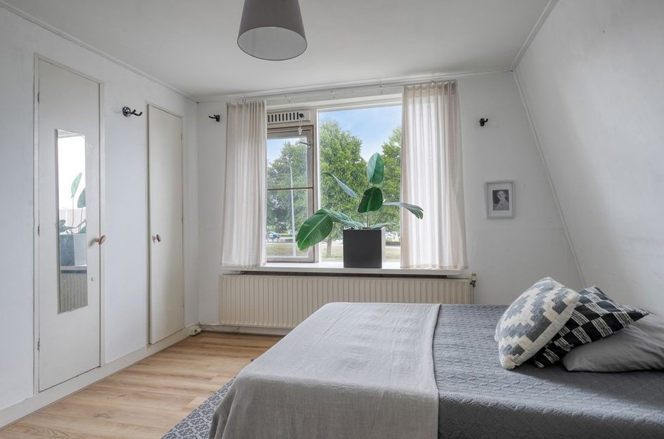 Damsterdiep 296