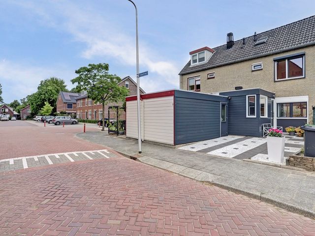 Tulpstraat 9, 's-Gravendeel