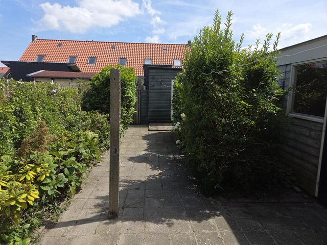 Narcissenstraat 30, Breezand