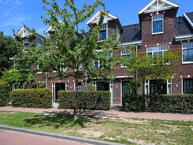 Nelly Sachslaan 6, 'S-Gravenhage