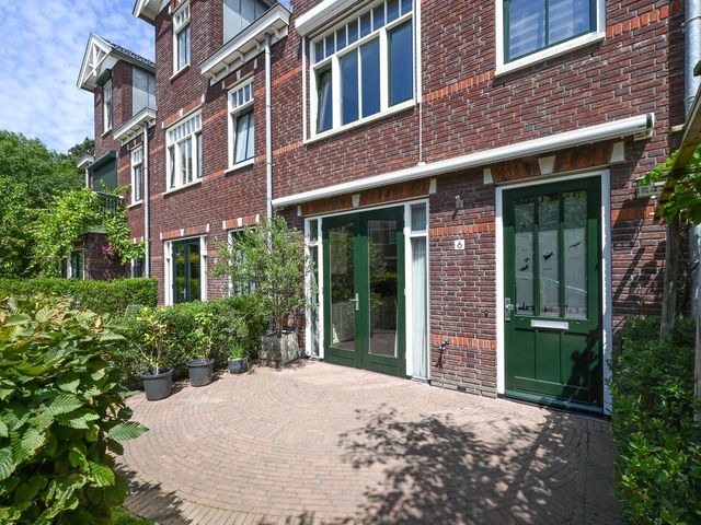 Nelly Sachslaan 6, 'S-Gravenhage